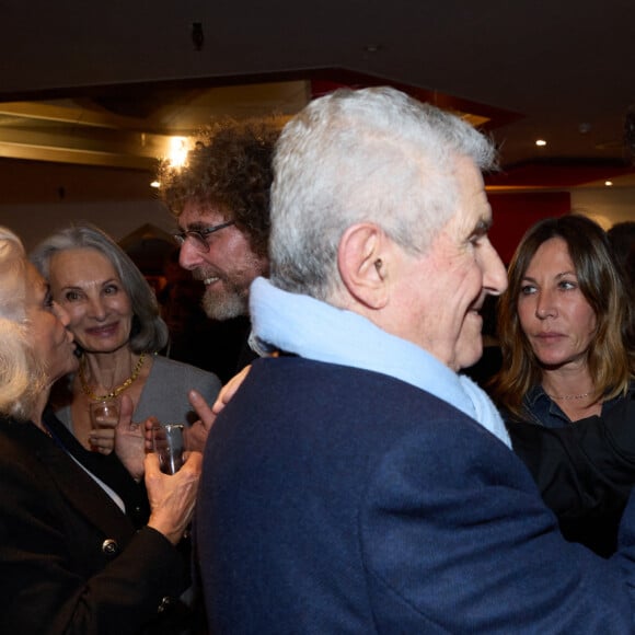 Exclusif - Claude Lelouch et Patrick Bruel - Cocktail - Spectacle symphonique Claude Lelouch "D'un film à l'autre" au Palais des Congrès de Paris le 14 novembre 2022.  © Moreau / Rindoff / Bestimage 