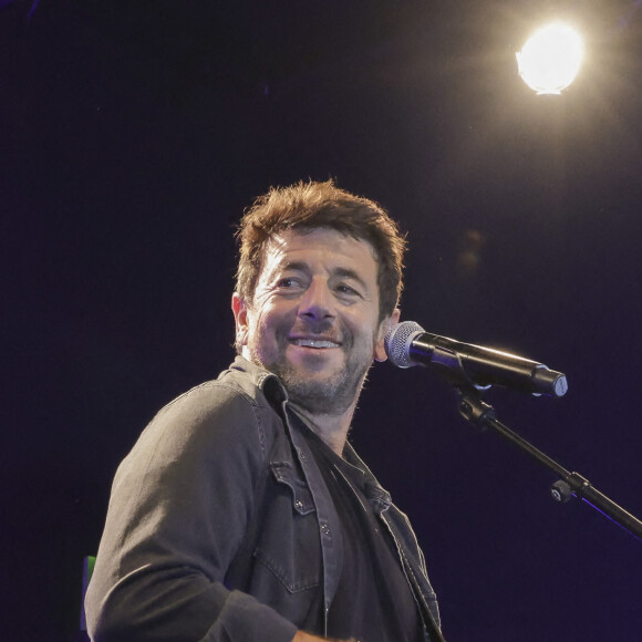 Il peut également lui arriver de s'énerver en tournée malgré sa "bienveillance".
Exclusif - Patrick Bruel - P.Bruel en showcase privé à l'occasion du 3ème anniversaire de la chaîne Olympia TV dans la Salle de billard de l'Olympia à Paris. Le 27 octobre 2022 © Jack Tribeca / Bestimage 