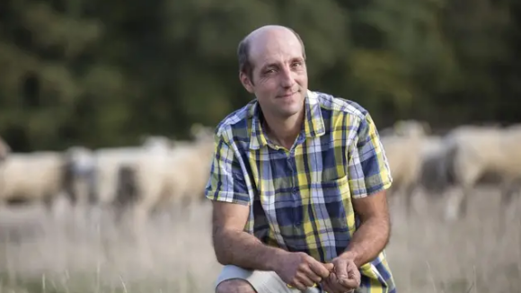 Laurent (L'amour est dans le pré) séparé de Maud : "rire et complicité" avec ses enfants pour remonter la pente