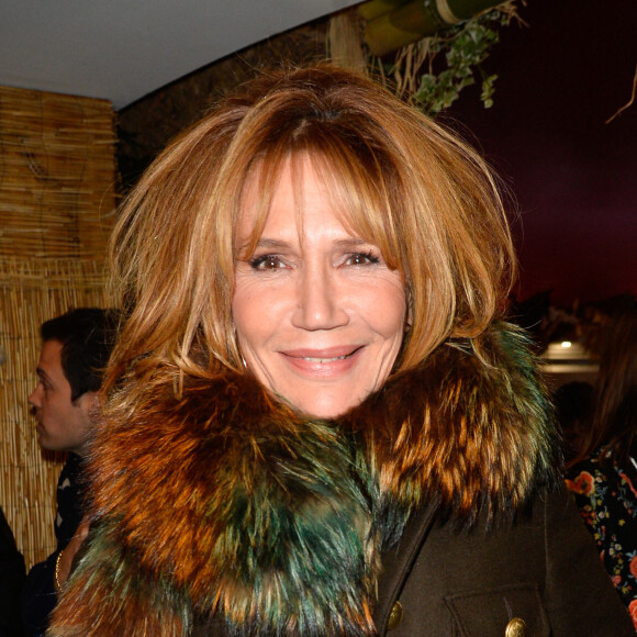 Clémentine Célarié - Avant première du film "Demain tout commence" au Grand Rex à Paris le 28 novembre 2016. © Coadic Guirec/Bestimage 