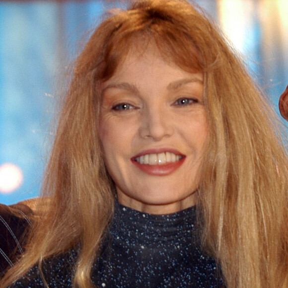 Archive - Arielle Dombasle 2005 
