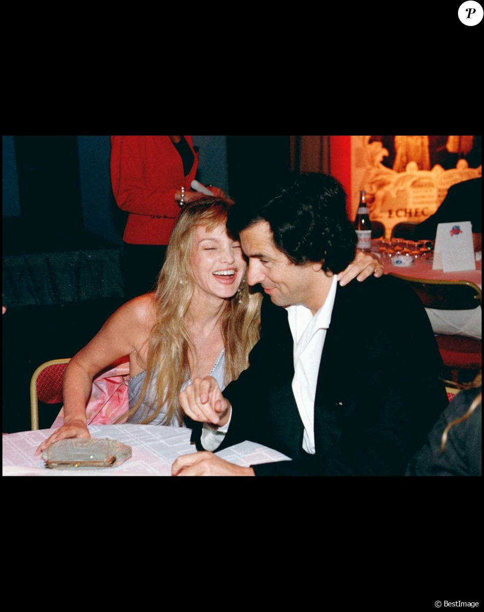 BERNARD HENRI LEVY ET ARIELLE DOMBASLE A PARIS