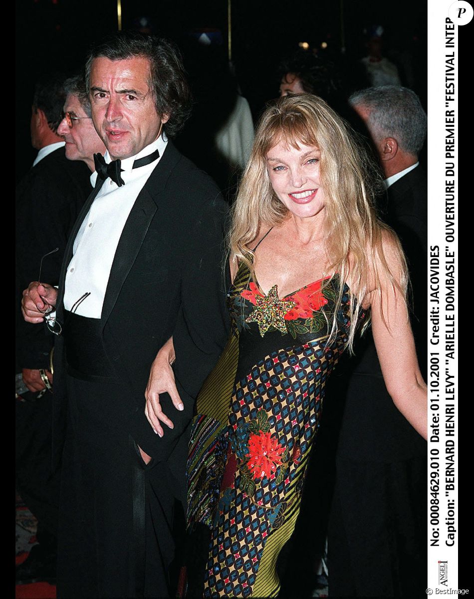 "BERNARD HENRI LEVY" "ARIELLE DOMBASLE" OUVERTURE DU PREMIER "FESTIVAL INTERNATIONAL DU FILM DE MARRAKECH" 2001 "PLAN AMERICAIN"