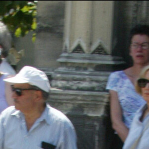 Richard Anconina, Richard Berry et Marie Dubois - Ultime Hommage à Marie Trintignant, obsèques le 6 aût 2003 au Cimetière du Père-Lachaise, Paris