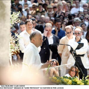 Jean-Louis Trintignant - Ultime Hommage à Marie Trintignant, obsèques le 6 aût 2003 au Cimetière du Père-Lachaise, Paris
