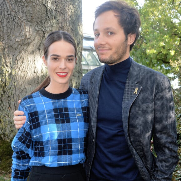 Vianney est l'invité ce dimanchez de Frédéric Lopez pour son émission "Un dimanche à la campagne".
Vianney Bureau (Vianney), sa compagne Catherine Robert - People au défilé Lacoste Collection Prêt-à-Porter Printemps/Eté lors de la Fashion Week de Paris. © Veeren Ramsamy-Christophe Clovis/Bestimage 