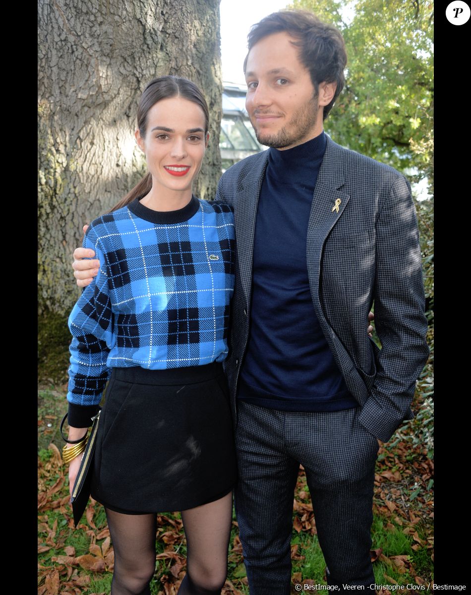 Vianney est l'invité ce dimanchez de Frédéric Lopez pour son émission "Un dimanche à la campagne".
Vianney Bureau (Vianney), sa compagne Catherine Robert - People au défilé Lacoste Collection Prêt-à-Porter Printemps/Eté lors de la Fashion Week de Paris. © Veeren Ramsamy-Christophe Clovis/Bestimage