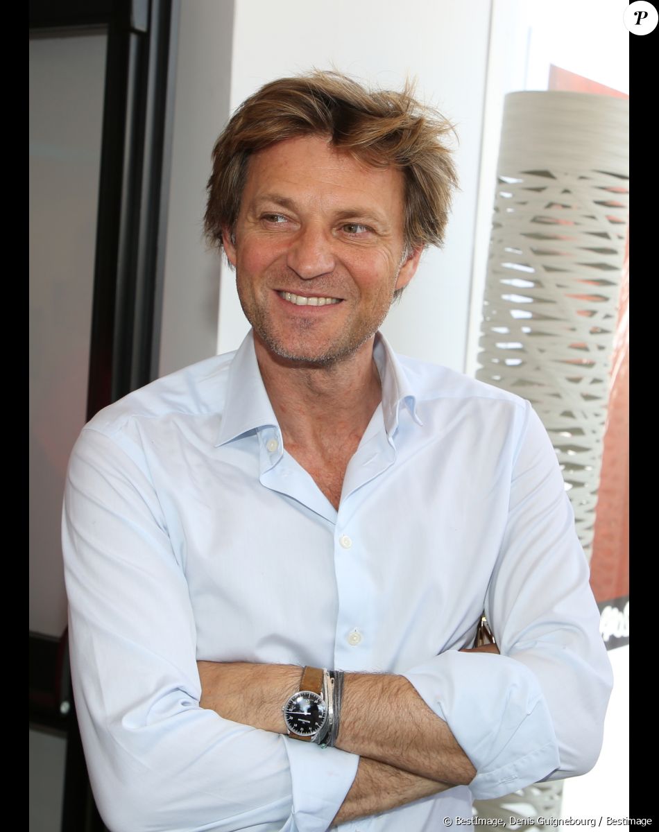 Exclusif - Laurent Delahousse - 26ème édition du Trophée des personnalités en marge des Internationaux de Tennis de Roland Garros à Paris. Le 7 juin 2018. La 26ème édition du trophée des personnalités rassemblera de nombreuses célébrités qui viendront partager un moment convivial et solidaire autour de leur passion pour le tennis. Cette année, le trophée innove en invitant les personnalités à venir mesurer leur vitesse de balle pour la bonne cause. Pour la première fois, grâce au soutien de Engie et Babolat, chaque kilomètre heure sera converti en euro. 1 km/h = 1 euro. Le montant additionné sera remis par les vainqueurs aux associations "Premier de Cordée" et "Sourire à la vie". De plus, Engie remettra chaque jour un chèque à une association qui oeuvre pour l'accès au sport : "Princesse Margot" parrainée par K.Adams, "Innocence en danger" représentée par N.Baye, "Autour des williams" soutenue par O.Meunier et "Autiste sans frontières" avec L.Delahousse. © Denis Guignebourg / Bestimage