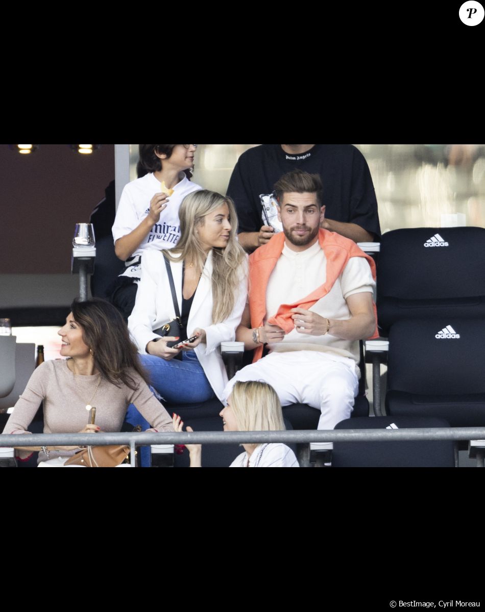 Luca Zidane et sa compagne Marina et Véronique Zidane - Les célébrités assistent à la victoire du Real Madrid face à Liverpool (1-0) en finale de la Ligue des Champions au stade de France, le 28 mai 2022. © Cyril Moreau / Bestimage