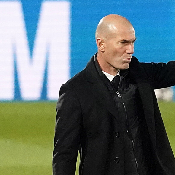 Info du 30/01/2022 - (Zinedine Zidane va devenir grand-père : son fils Enzo et sa compagne vont être parents pour la première fois ! ) - Info - Zinedine Zidane a signifié son départ au Real Madrid - Le Real Madrid a battu l'Atalanta (3 - 1) en match de Ligue des Champions et Karim Benzema marque son 70ème but de la compétition, le 16 mars 2021. © Alterphotos / Panoramic / Bestimage 