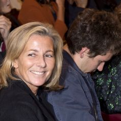 Claire Chazal est la maman d'un fils unique, François.
Claire Chazal avec son fils François à la générale de la pièce de théâtre "Le Mensonge" au théâtre Edouard VII à Paris.