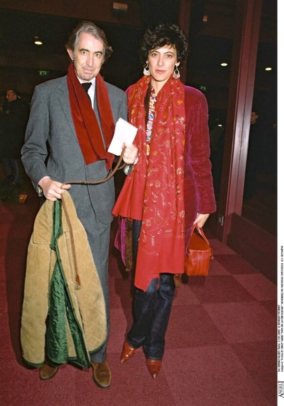 Inès de la Fressange et Luigi d'Urso - Générale du Nouveau Spectacle à l'Olympia le 17 janvier 2002