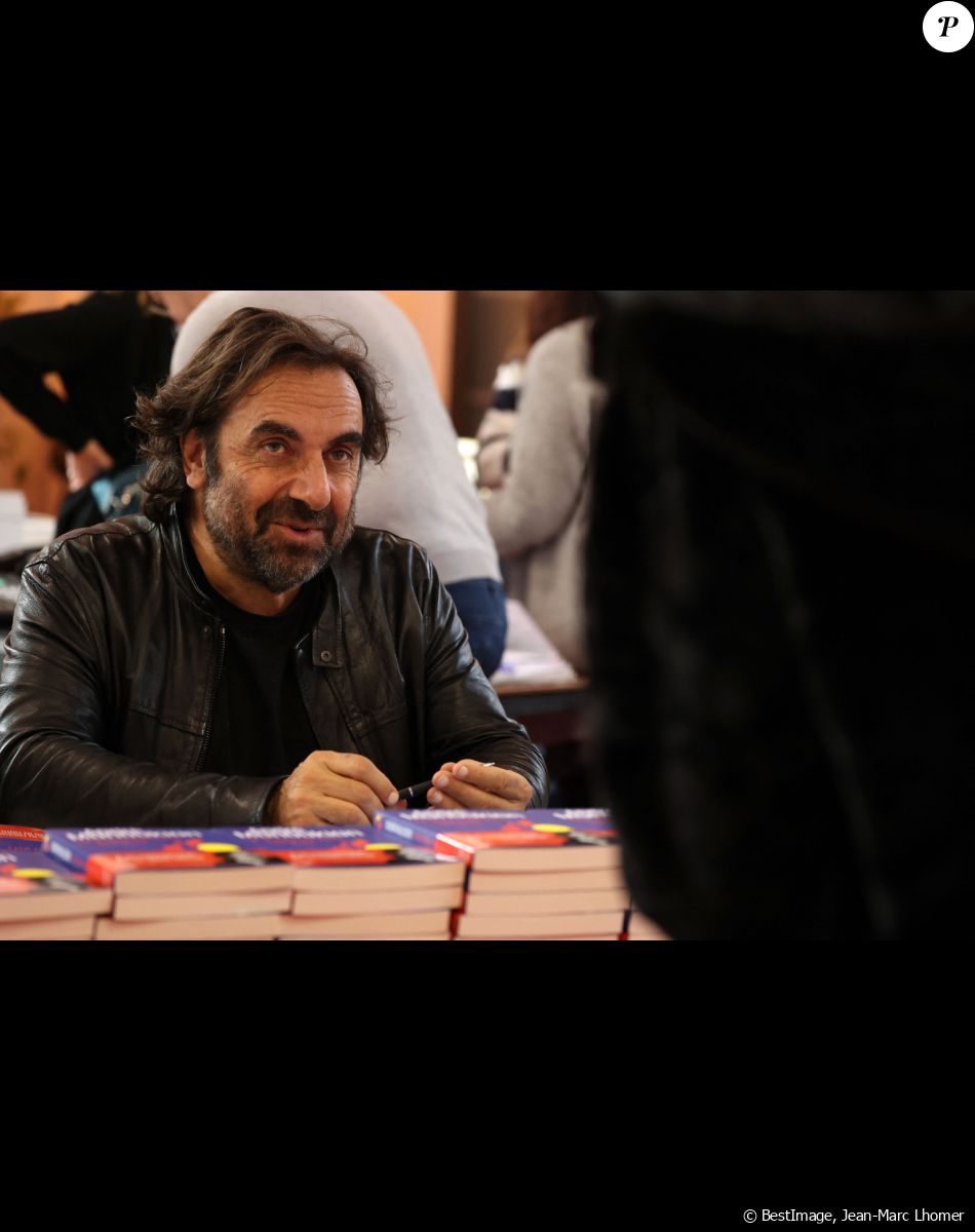 André Manoukian lors de la 40ème Foire du Livre de Brive 2022 à la Halle George Brassens à Brive-la-Gaillarde le 6 novembre 2022. © Jean-Marc Lhomer / Bestimage