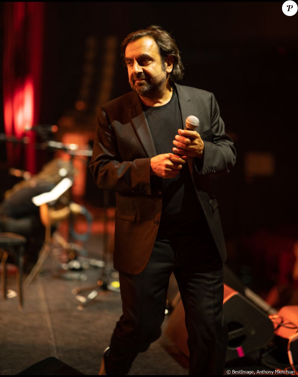 Exclusif - André Manoukian - Concert solidaire au profit des enfants de la guerre "Ensemble" à l'Olympia à Paris le 4 juillet 2022. © Anthony Mkrtchian via Bestimage