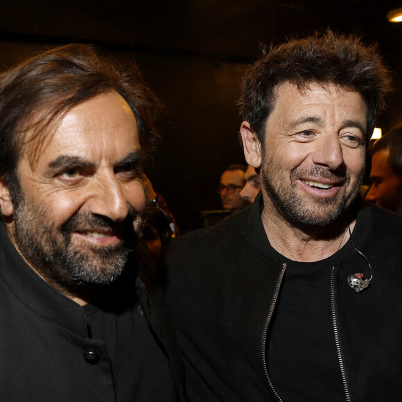 Exclusif - André Manoukian et Patrick Bruel en backstage de l'émission "Unis face au séisme" à l'Olympia diffusée en direct sur France 2 le 14 mars 2023. © Cyril Moreau / Christophe Clovis / Bestimage 