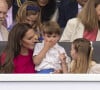 Espérons pour le prince Charles que le petit Louis ne lui vole pas la vedette !
Catherine (Kate) Middleton, duchesse de Cambridge, Le prince Louis de Cambridge, La princesse Charlotte de Cambridge, Mike Tindall, sa fille Mia Grace - Jubilé de platine de la reine Elisabeth II d'Angleterre à Bukingham Palace à Londres, le 5 juin 2022. 