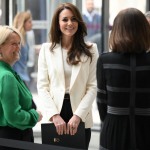 Kate Catherine Middleton, princesse de Galles, lors de la réunion inaugurale de son nouveau groupe de travail sur les affaires de la petite enfance au siège social de NatWest à Londres. Le 21 mars 2023 