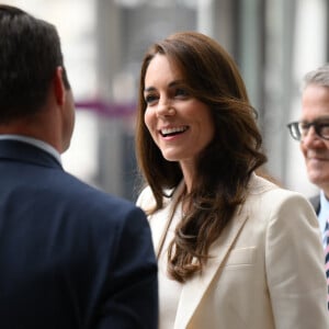 Kate Catherine Middleton, princesse de Galles, lors de la réunion inaugurale de son nouveau groupe de travail sur les affaires de la petite enfance au siège social de NatWest à Londres. Le 21 mars 2023 