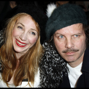 Philippe Katerine et Julie Depardieu - Défilé Etam lingerie printemps-été 2012 à l'école des Beaux-Arts le 23 janvier 2012