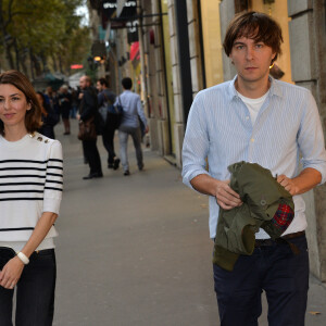 Elle est pourtant la digne héritière du clan Coppola mais aussi la fille d'un célèbre musicien français.
Sofia Coppola et son mari Thomas Mars - Arrivées au défilé de mode "Sonia Rykiel", collection prêt-à-porter printemps-été 2015 à Paris. Le 29 septembre 2014