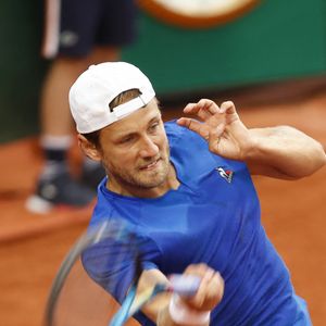 Dans une interview accordée à L'Equipe, Lucas Pouille se confie sur la période très compliquée qu'il a vécu
Lucas Pouille (FRA) - Jour 3 - Internationaux de France de Roland Garros à Paris le 24 mai 2022.