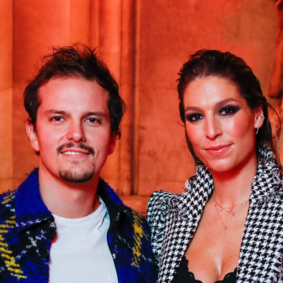 Exclusif - Juan Arbelaez et sa femme Laury Thilleman - People au défilé Etam Live Show 2021 à l'Opéra Garnier à Paris le 4 octobre 2021. © Cyril Moreau / Rachid Bellak / Bestimage