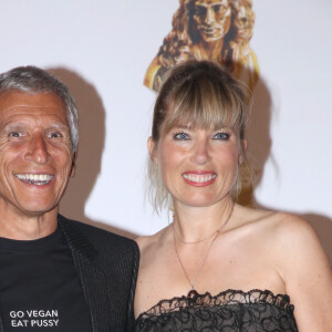 Elle a mis des mois avant de céder à ses avances
Nagui et sa femme Mélanie Page - 33ème " Nuit des Molières " aux Folies Bergère à Paris le 30 Mai 2022. Bertrand Rindoff / Bestimage 