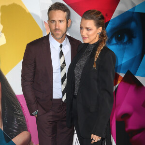 Ce lundi soir, sur la neuvième chaine de la TNT, Ryan Reynolds se glisse dans la peau de "Deadpool", un anti-héros rattaché à l'univers Marvel. 
Ryan Reynolds et Blake Lively à la première du film "L'Ombre d'Emily" à New York. 