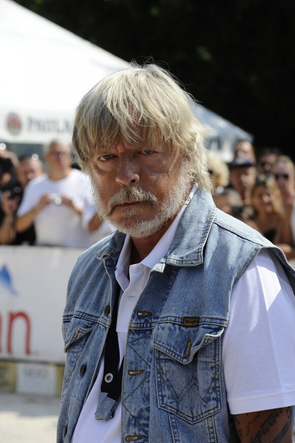 Le chanteur Renaud - Tournoi de pétanque Grand Prix des Personnalités d 'Isle sur la Sorgue dans le Vaucluse (84) le 24 juin 2017. © Eric Etten / Bestimage