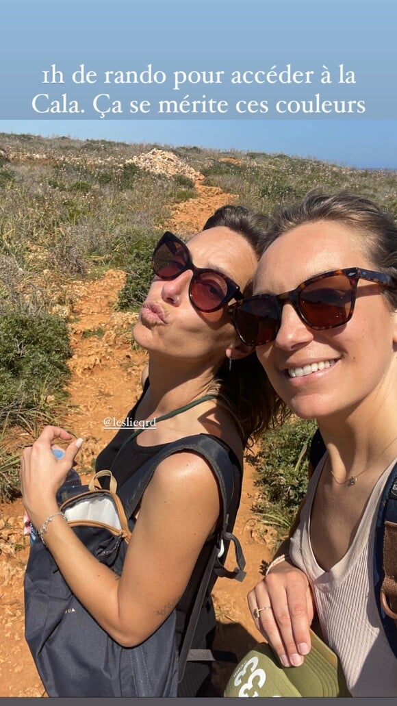 Partie avec une de ses amies, la journaliste sportive a pu prendre du bon temps sans ses 3 filles

Clémentine Sarlat en vacances