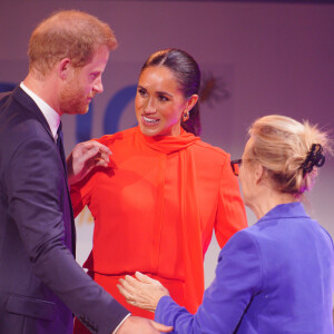 Le prince Harry, duc de Sussex et Meghan Markle, duchesse de Sussex, lors du "One Young World Summit 2022" à Manchester, le 5 septembre 2022. 