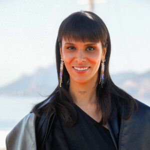 Shy'm (Tamara Marthe) au photocall de la série "Cannes confidential" lors de la 5ème saison du festival International des Séries "Canneseries" à Cannes le 5 avril 2022. © Denis Guignebourg / Bestimage 