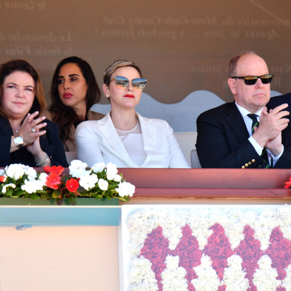 Melanie de Massy (présidente du Monte Carlo Country Club), la princesse Charlene de Monaco, le prince Albert II de Monaco, Sean Wittstock avec sa femme Chantell Violet Serfontein - La famille princière de Monaco assiste à la finale homme du du tournoi Rolex Monte Carlo Masters 2023 à Roquebrune-Cap-Martinle 16 avril 2023. En s'imposant devant Holger Rune (5-7, 6-2, 7-5), Andrey Rublev a décroché son tout premier Masters 1000. © Bruno Bebert/Bestimage 