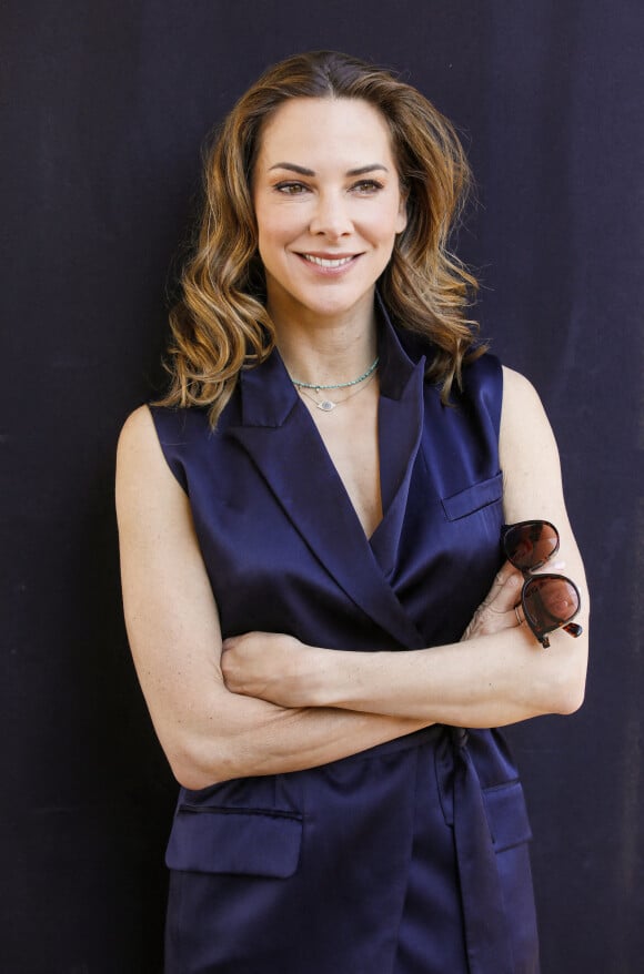 Membre du Jury Documentaires, Mélissa Theuriau en photocall pour CanneSeries Saison 6 sur la plage du Mariott à Cannes, France, le 18 avril 2023. © Denis Guignebourg/BestImage 