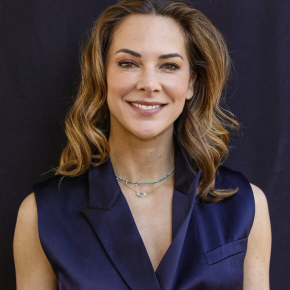 Membre du Jury Documentaires, Mélissa Theuriau en photocall pour CanneSeries Saison 6 sur la plage du Mariott à Cannes, France, le 18 avril 2023. © Denis Guignebourg/BestImage 