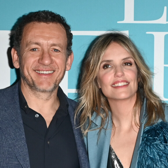 Quinze ans après le succès de "Bienvenue chez les Ch'tis", le duo Dany Boon et Kad Merad se reforme.
Dany Boon et sa compagne Laurence Arné - Avant-première du film "La Vie pour de vrai" au cinéma Pathé Wepler à Paris. © Coadic Guirec/Bestimage