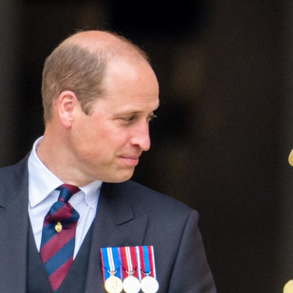 "Ce titre s'accompagne d'un empire immobilier et mobilier destiné à fournir une indépendance financière à l'héritier du trône, tant pour ses activités publiques que privées" explique "Soir Mag"
Le prince William, duc de Cambridge, et Catherine (Kate) Middleton, duchesse de Cambridge - Les membres de la famille royale et les invités lors de la messe célébrée à la cathédrale Saint-Paul de Londres, dans le cadre du jubilé de platine (70 ans de règne) de la reine Elisabeth II d'Angleterre. Londres, le 3 juin 2022. 