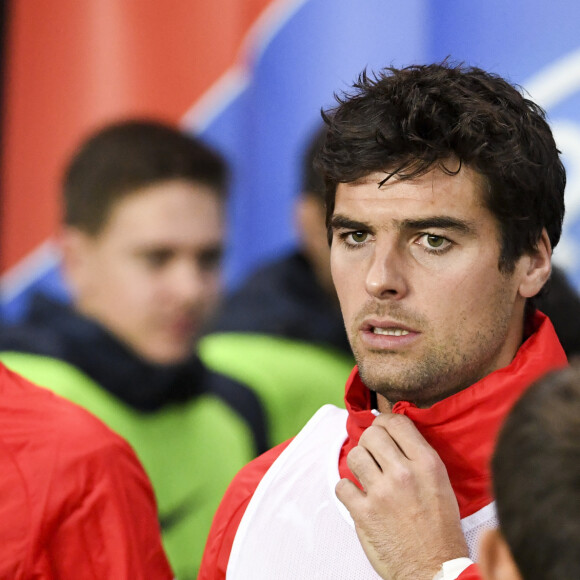 Yoann Gourcuff - Karine Ferri encourage son compagnon Yoann Gourcuff lors du match Psg-Rennes au Parc des Princes à Paris le 6 novembre 2016. (victoire 4-0 du Psg) © Pierre Perusseau/Bestimage 