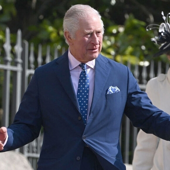 Et pourtant... Selon nos confrères du Mirror, le coût de cette cérémonie serait estimé à 250 millions de livres, soit 285 millions d'euros.
Le roi Charles III d'Angleterre, La princesse Anne - La famille royale du Royaume Uni arrive à la chapelle Saint George pour la messe de Pâques au château de Windsor le 9 avril 2023. 