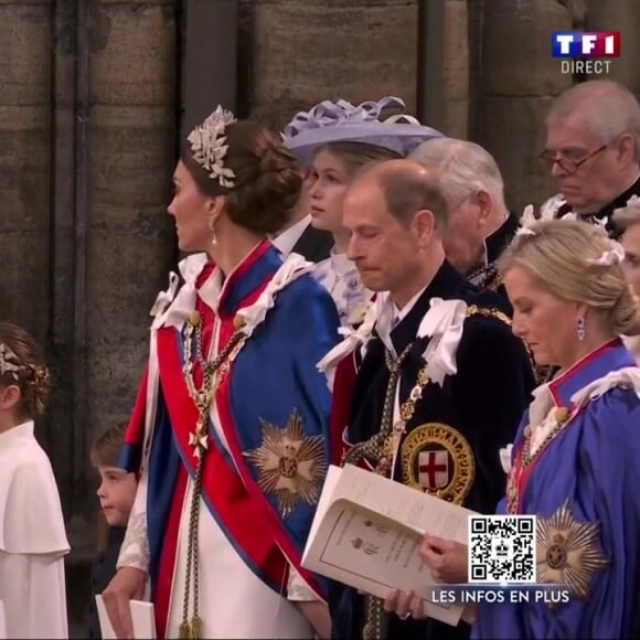 La princesse Charlotte arbore pour la première fois une tiare, copie conforme de sa maman Kate Middleton, lors du couronnement historique de Charles III ce samedi 6 mai 2023 en l'Abbaye Westminster à Londres