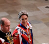 Avec une cape d'un bleu royal, et une couronne de fleurs brisant toutes les traditions, la princesse de Galles a volé la vedette à son beau-père.
Le prince Louis de Galles et La princesse Charlotte de Galles - Les invités à la cérémonie de couronnement du roi d'Angleterre à l'abbaye de Westminster de Londres, Royaume Uni, le 6 mai 2023. 
