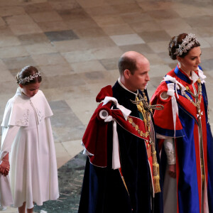 Le prince William, prince de Galles, et Catherine (Kate) Middleton, princesse de Galles, Le prince Louis de Galles et La princesse Charlotte de Galles - Les invités à la cérémonie de couronnement du roi d'Angleterre à l'abbaye de Westminster de Londres, Royaume Uni, le 6 mai 2023. 