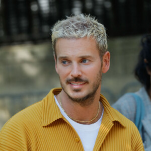 M. Pokora quitte l'émission "Vivement dimanche", au Studio Gabriel à Paris, France, le 2 septembre 2021. © Christophe Clovis / Bestimage