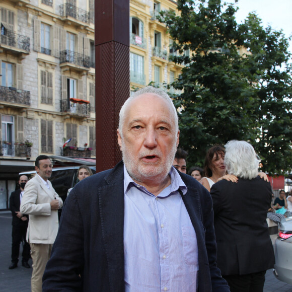 Le comédien a évoqué son éducation "à l'ancienne, bourgeoise".
François Berléand lors de la première du film "L'origine du monde" au Pathé Gare du Sud à Nice le 18 juin 2021. © Denis Guignebourg/Bestimage