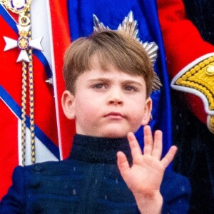 Le prince Louis de Galles - La famille royale britannique salue la foule sur le balcon du palais de Buckingham lors de la cérémonie de couronnement du roi d'Angleterre à Londres le 5 mai 2023.