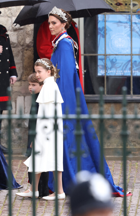 Les invités à la cérémonie de couronnement du roi d'Angleterre à l'abbaye de Westminster de Londres Catherine (Kate) Middleton, princesse de Galles, la princesse Charlotte de Galles et le prince Louis de Galles - Les invités arrivent à la cérémonie de couronnement du roi d'Angleterre à l'abbaye de Westminster de Londres, Royaume Uni, le 6 mai 2023.