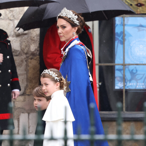 Les invités à la cérémonie de couronnement du roi d'Angleterre à l'abbaye de Westminster de Londres Catherine (Kate) Middleton, princesse de Galles, la princesse Charlotte de Galles et le prince Louis de Galles - Les invités arrivent à la cérémonie de couronnement du roi d'Angleterre à l'abbaye de Westminster de Londres, Royaume Uni, le 6 mai 2023.