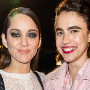 Preuve en est avec cette nouvelle vidéo publiée en story Instagram. En effet, Marion Cotillard était présente lors de la soirée Chanel au Château Marmont à Los Angeles le 9 mai 2023.

Marion Cotillard et Margaret Qualley - Front Raw et After Show du défilé Chanel Collection Croisière 2024 au Paramount Studios à Los Angeles le 9 mai 2023. © Olivier Borde/Bestimage 