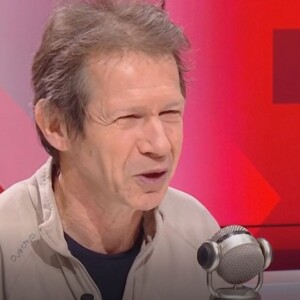 Amusé par la remarque d'Apolline de Malherbe, l'ingénieur a évoqué le mari de la journaliste