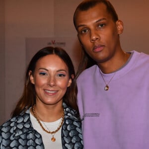 Coralie Barbier dévoile ses talents de créatrice au côté de son compagnon Stromae, dans ses clips ou ses prestations scéniques.
Exclusif - Stromae avec sa femme Coralie Barbier en backstage de la 38ème cérémonie des Victoires de la musique à la Seine musicale de Boulogne-Billancourt. © Moreau-Veren/Bestimage